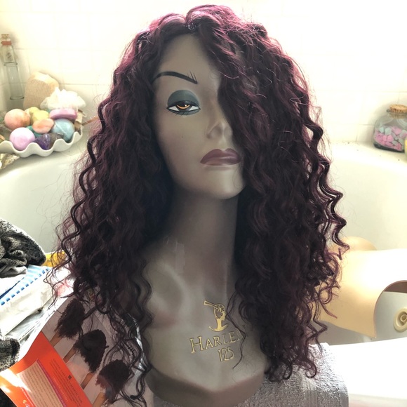 NWT synthetic curly Janet wig “Lilac” color 99J - Picture 7 of 9